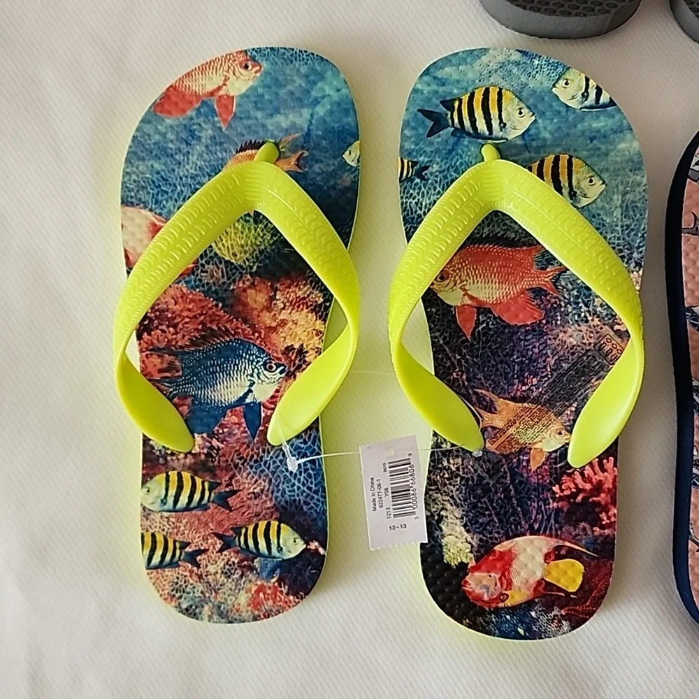 Old Navy Flip Flops Size: 12-13